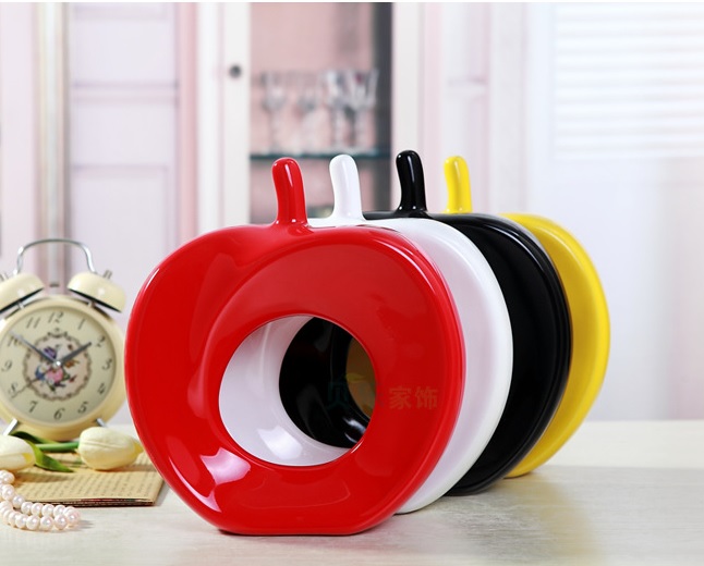 Đồ trang trí bằng sứ